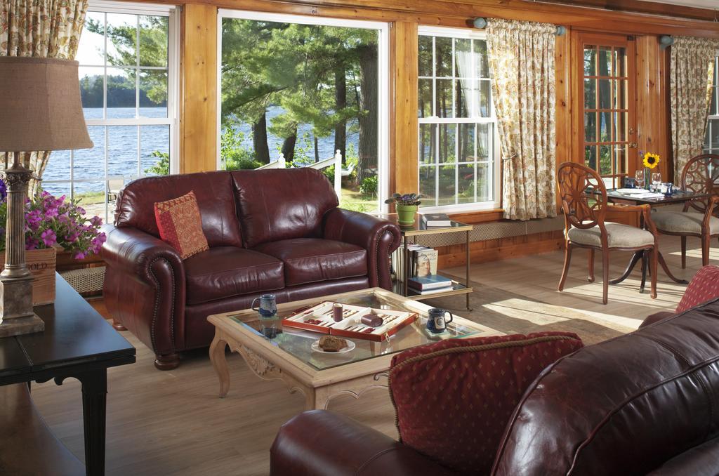 Wolf Cove Inn Poland المظهر الخارجي الصورة