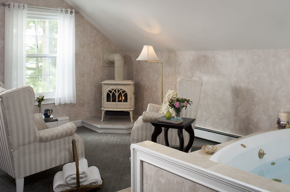 Wolf Cove Inn Poland المظهر الخارجي الصورة
