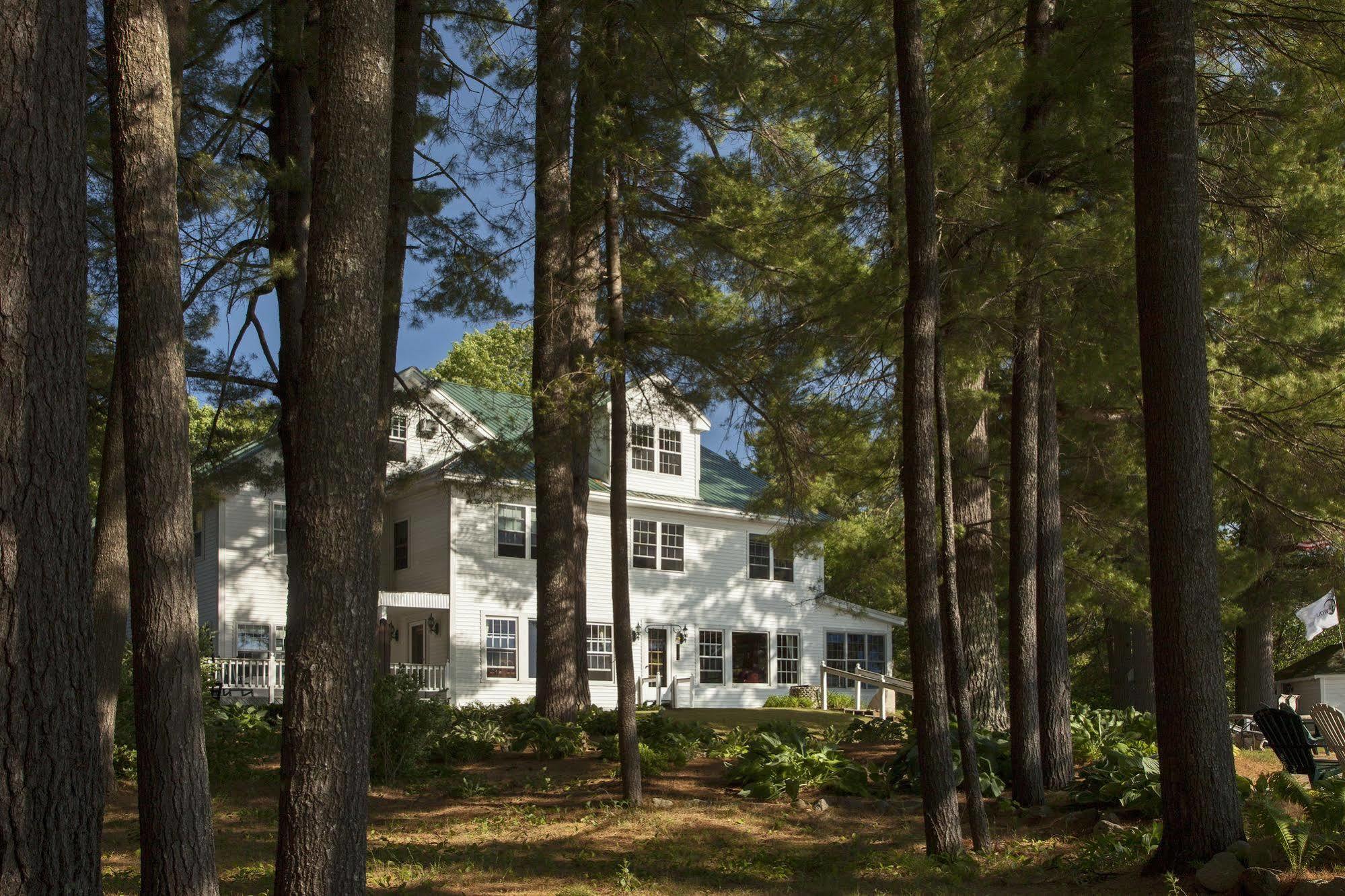 Wolf Cove Inn Poland المظهر الخارجي الصورة
